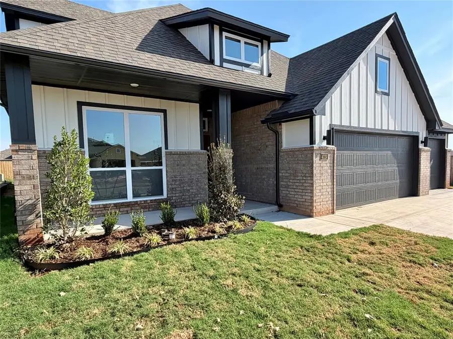 4019 Abingdon Drive, Norman, OK 73026 - #2