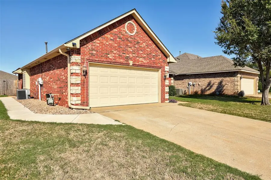 1113 Glen Eagles Court, Norman, OK 73072 - #3