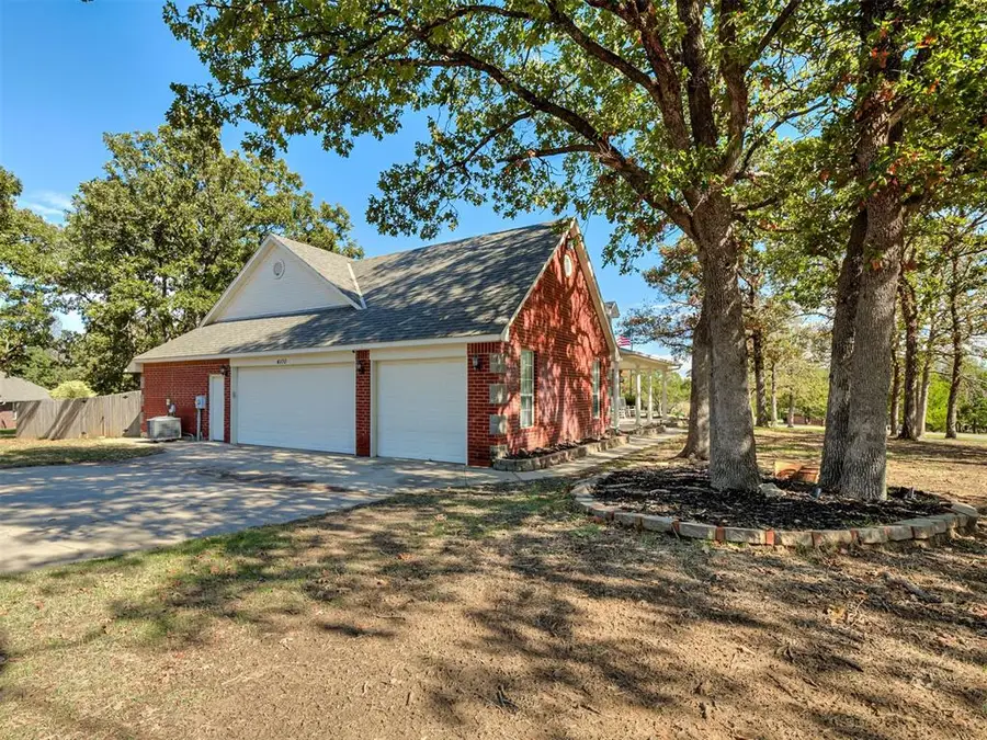 4100 S Fawn Meadow Drive, Harrah, OK 73045 - #3