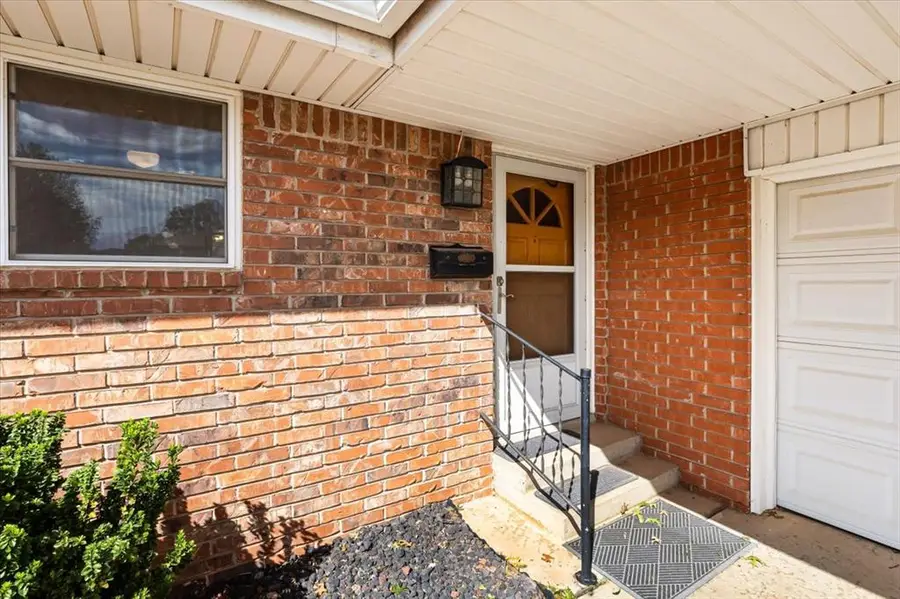400 Cherokee Lane, El Reno, OK 73036 - #2