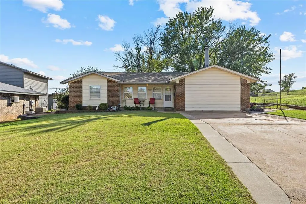 924 W Proctor Avenue, Weatherford, OK 73096 - #1