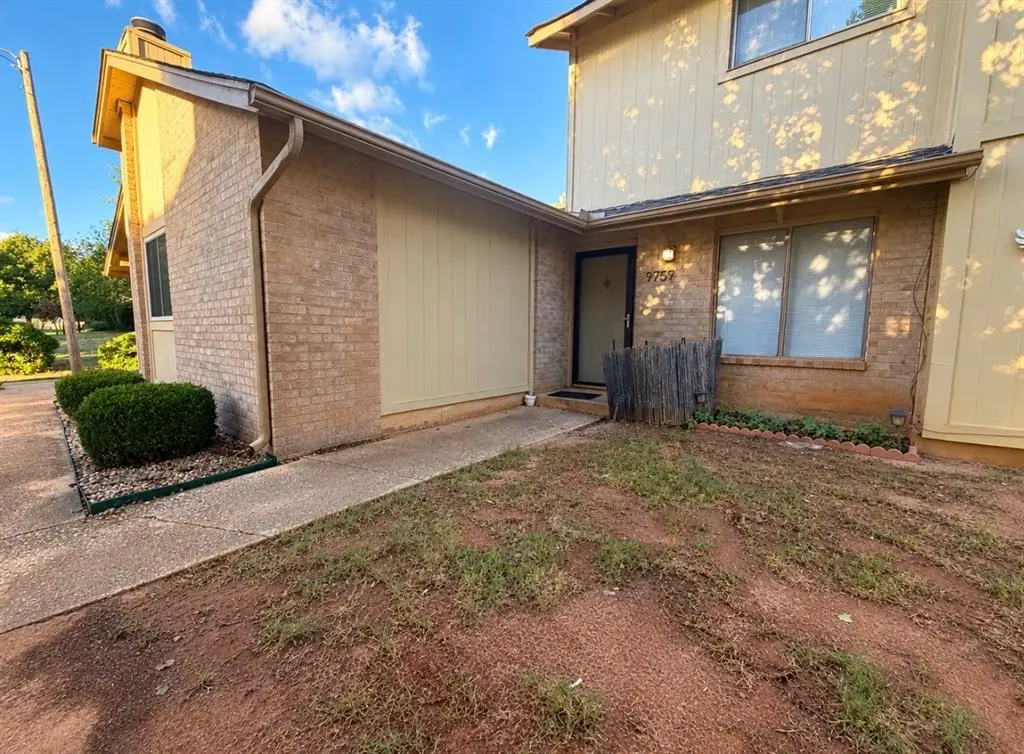 9759 Hefner Village Boulevard, Oklahoma City, OK 73162 - #1
