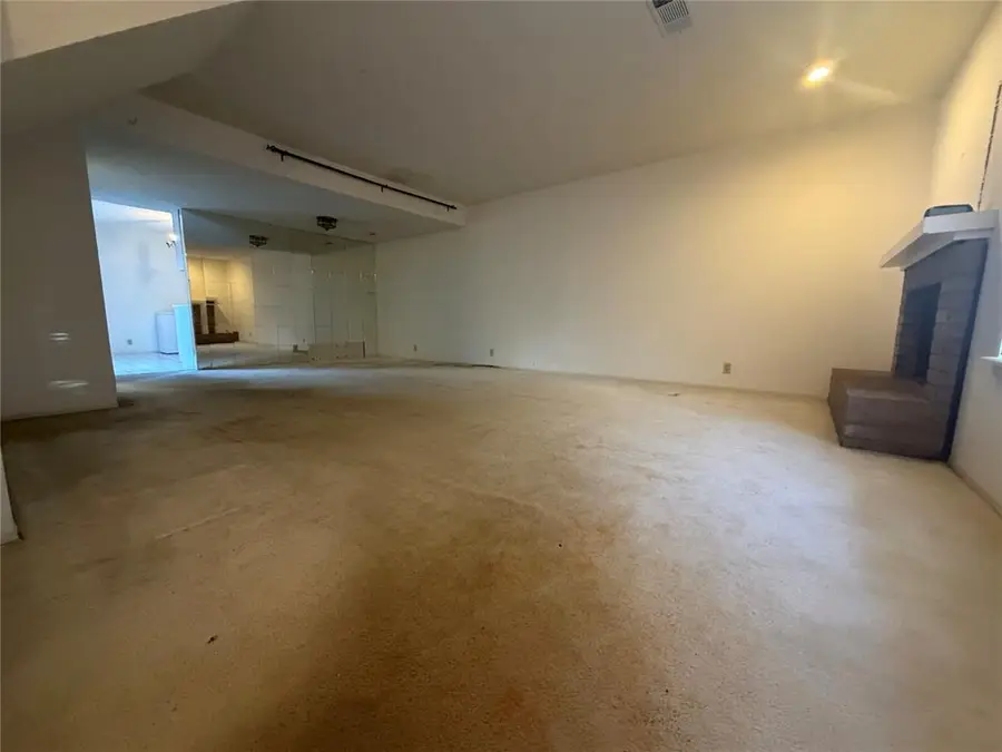 9759 Hefner Village Boulevard, Oklahoma City, OK 73162 - #3