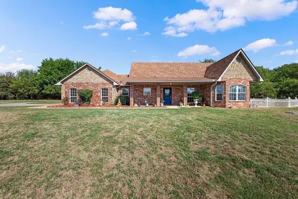 350 Huntington, Guthrie, OK 73044
