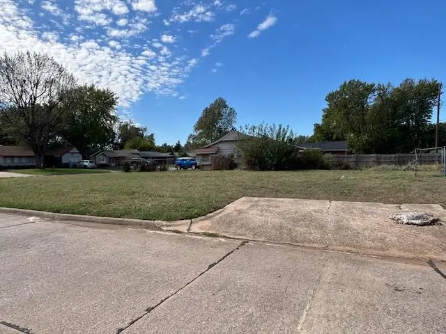 1115 Hampton Drive, Del City, OK 73115 - #1
