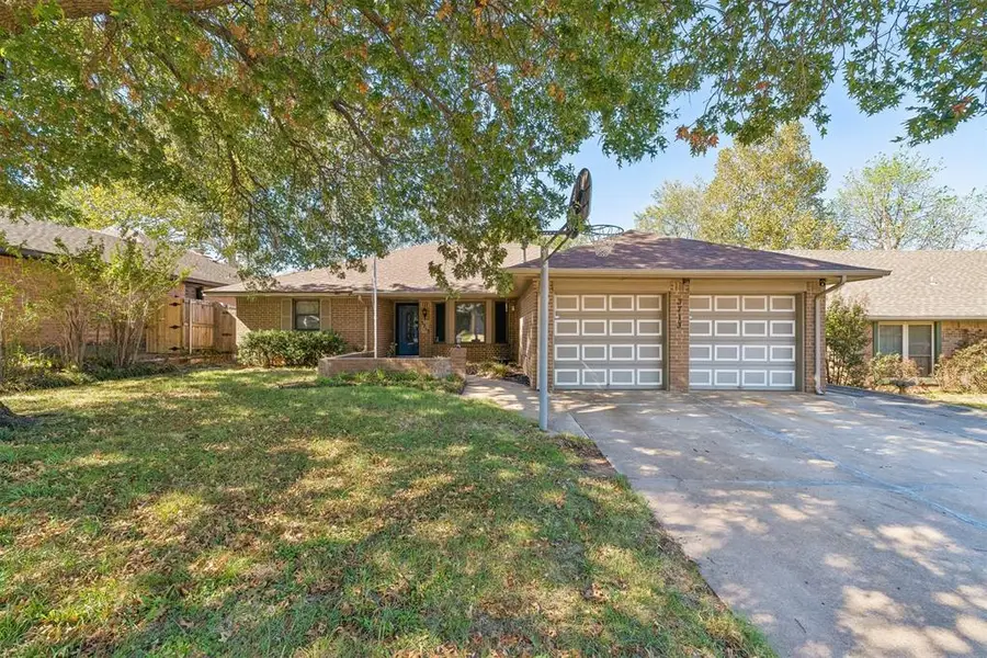 3713 Rolling Lane Circle, Midwest City, OK 73110 - #3