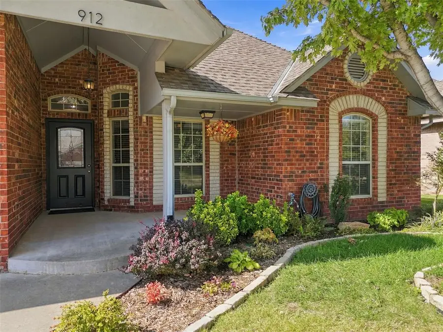 912 Regal Road, Yukon, OK 73099 - #2