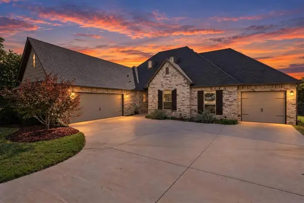 3407 Rustic Hollow, Guthrie, OK 73044