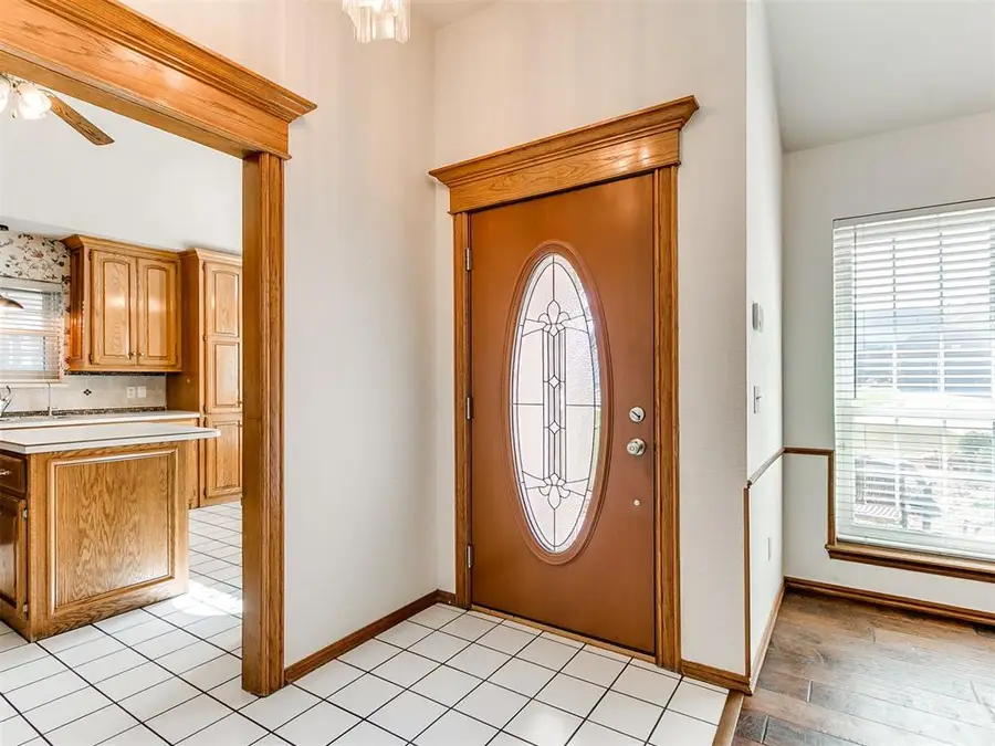 10509 Foxhorn Circle, Midwest City, OK 73130 - #3
