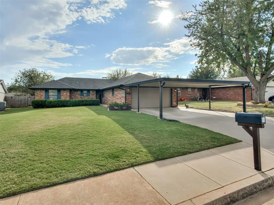 1014 Cambridge Drive, Yukon, OK 73099 - #2