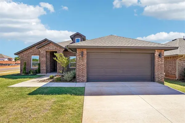 1800 Pin Cherry Lane, Moore, OK 73160