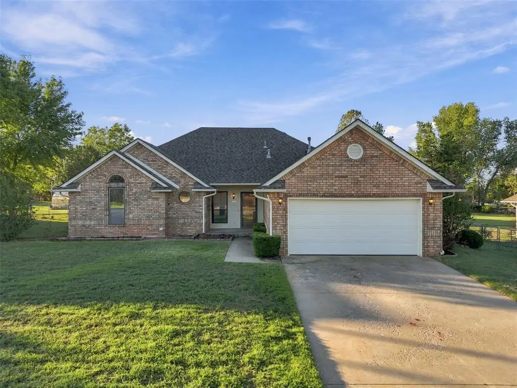 1600 E Persimmon Lane, Mustang, OK 73064 - #1