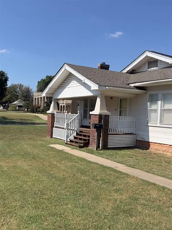 1528 W Missouri Avenue, Chickasha, OK 73018
