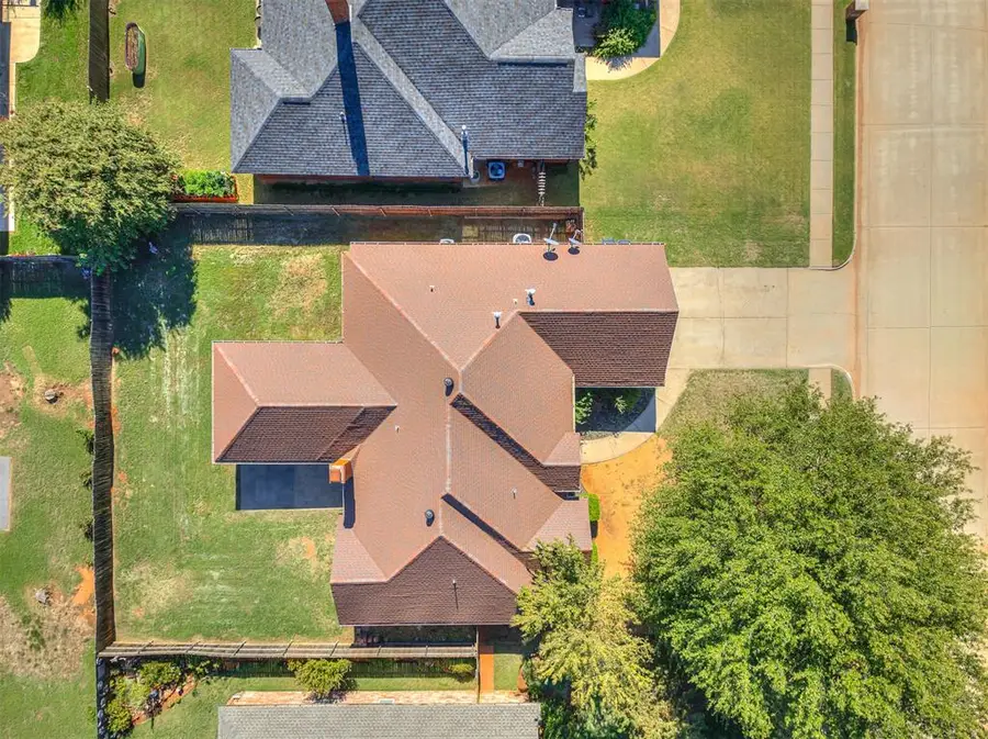 704 N Remington Way, Mustang, OK 73064 - #3