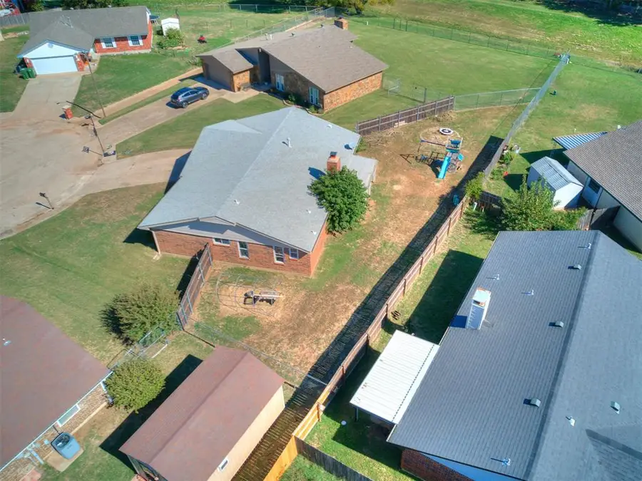 222 Choctaw Place, Yukon, OK 73099 - #3