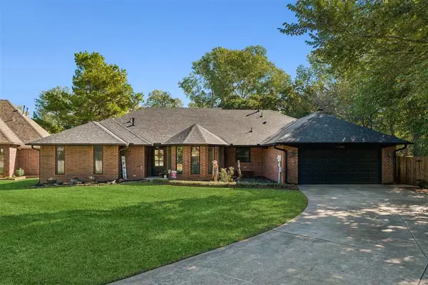 1304 Fox Cove Court, Edmond, OK 73034
