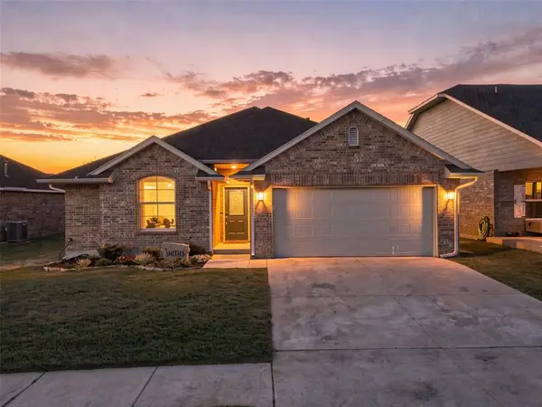 9208 Arman Drive, Yukon, OK 73099