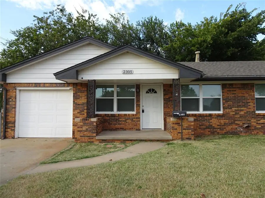 2305 Maple Drive, Midwest City, OK 73110 - #2