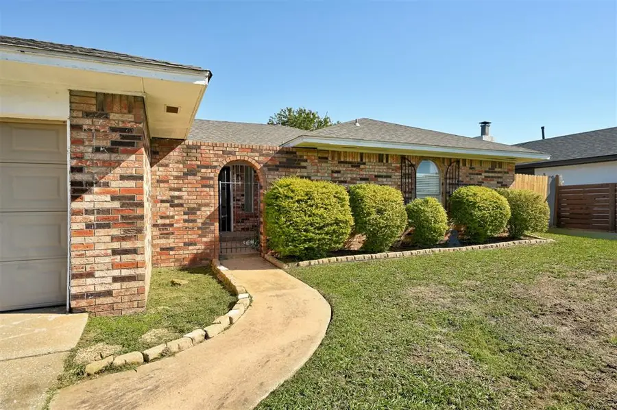 11712 N Shartel Avenue, Oklahoma City, OK 73114 - #2