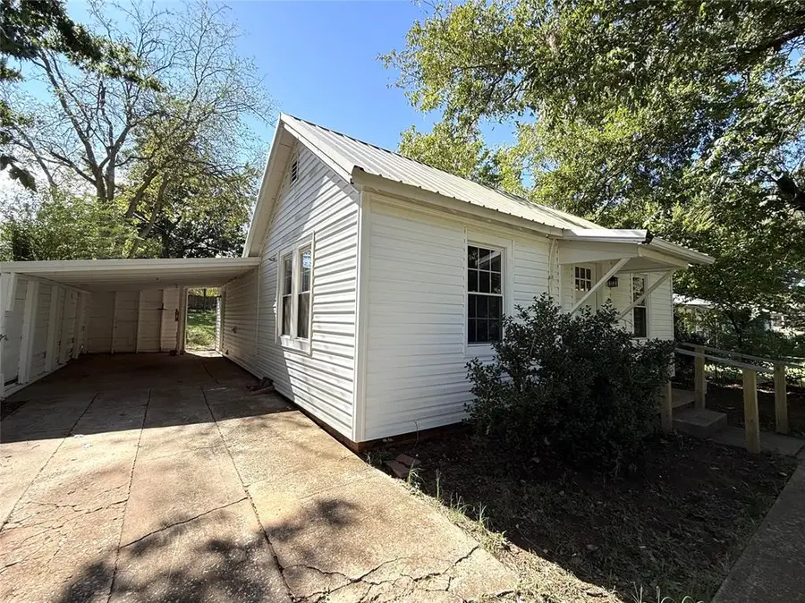 1611 W Warner Avenue, Guthrie, OK 73044 - #2
