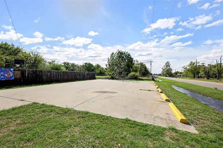 2912 N Post Road, Spencer, OK 73141 - #3
