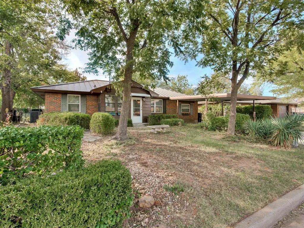 209 S Bristow Ave, Moore, OK 73160 - #1