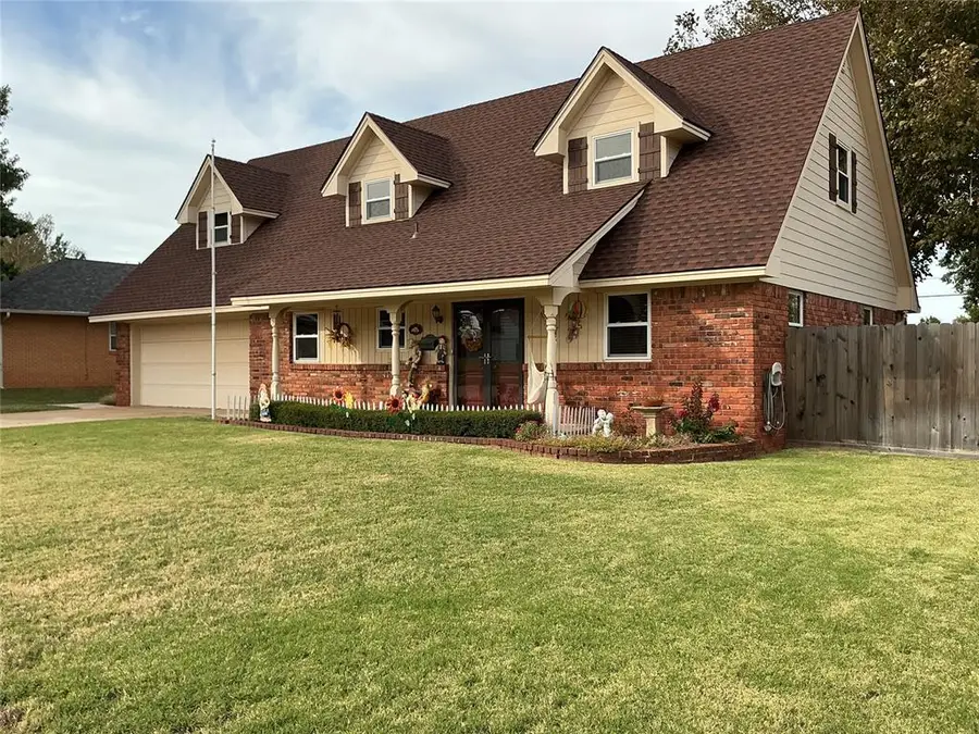 6477 N Sterling Drive, Oklahoma City, OK 73132 - #2