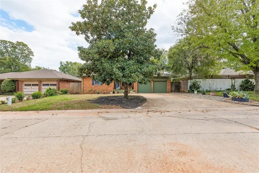 216 E 14th Street, Edmond, OK 73034 - #2