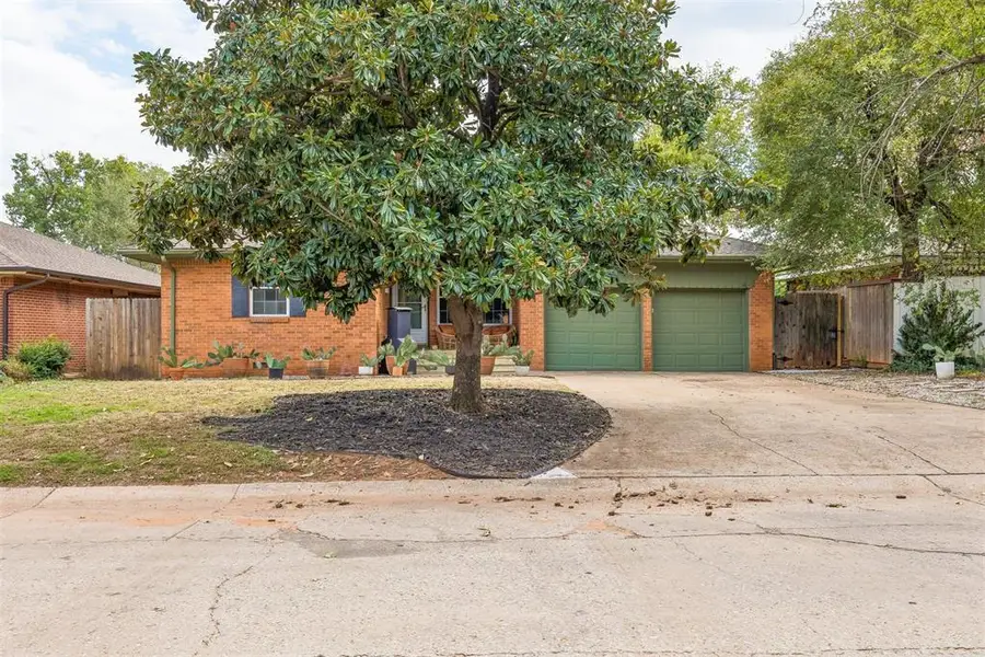 216 E 14th Street, Edmond, OK 73034 - #3