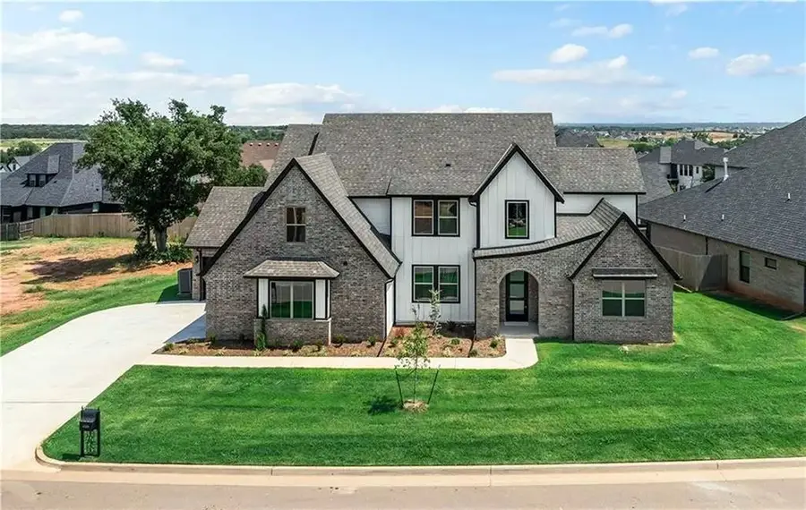 4528 Maple Ridge Drive, Edmond, OK 73034 - #2