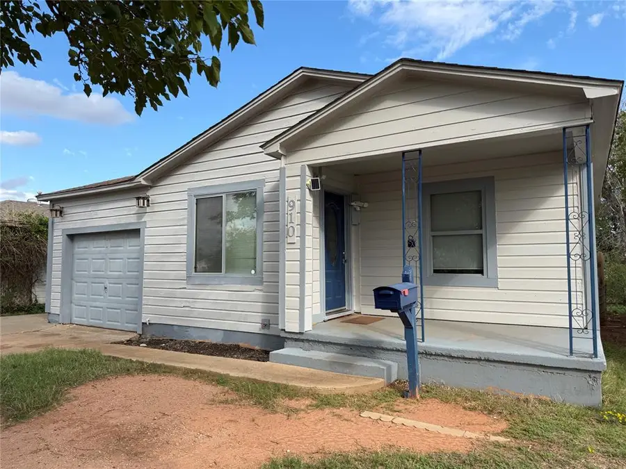 910 N Hightower Street, Altus, OK 73521 - #2