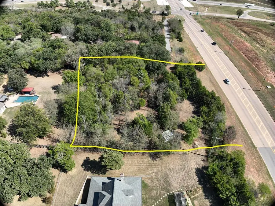 E 33rd Street, Edmond, OK 73013 - #2