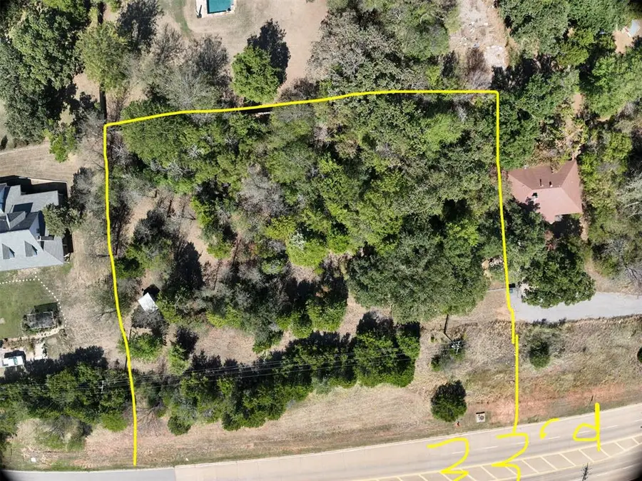 E 33rd Street, Edmond, OK 73013 - #3