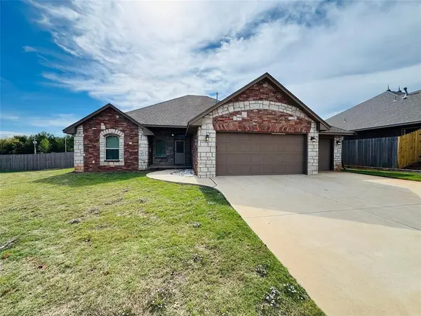 3412 Valley Hollow, Norman, OK 73071