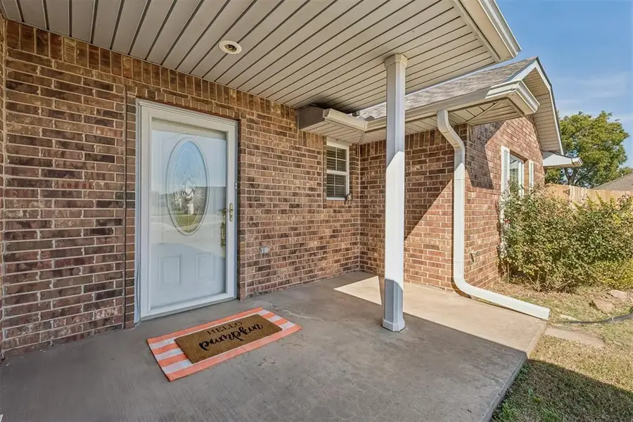 1932 Aspen Place, Shawnee, OK 74804 - #3