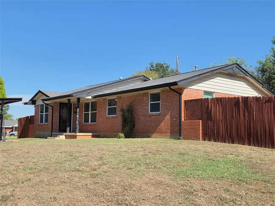 617 NW 1st Street, Moore, OK 73160 - #2
