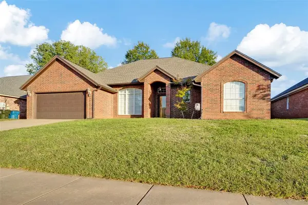 704 Colony Drive, Edmond, OK 73003
