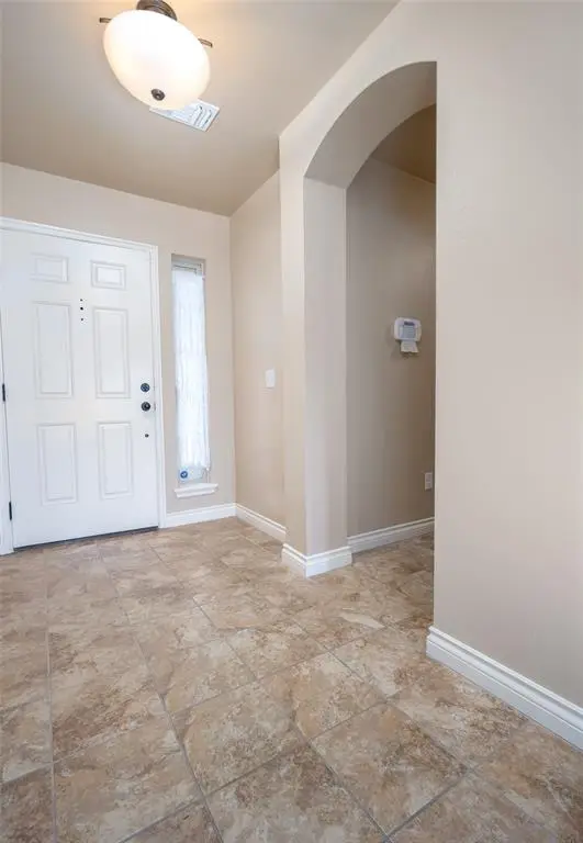 19013 Hecho Drive, Edmond, OK 73012 - #2