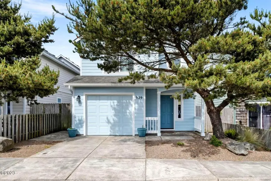 929 NW Spring, Newport, OR 97365 - Image #2