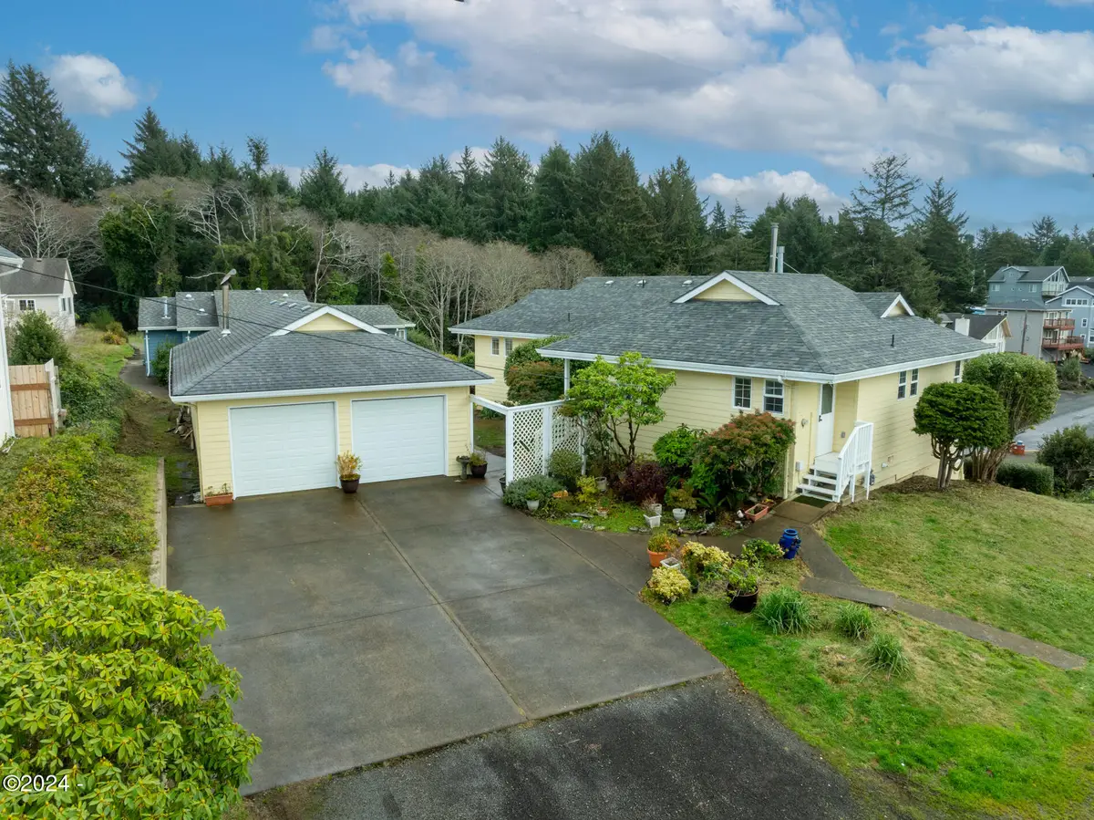 60 Cook, Depoe Bay, OR 97341 - Image #1