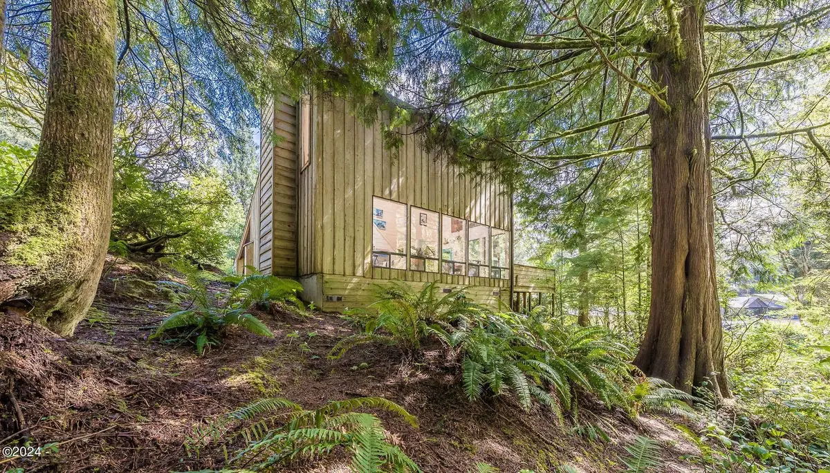 6 Woodthrush Ln, Gleneden Beach, OR 97388 - Image #1