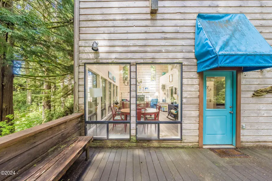 6 Woodthrush Ln, Gleneden Beach, OR 97388 - Image #2