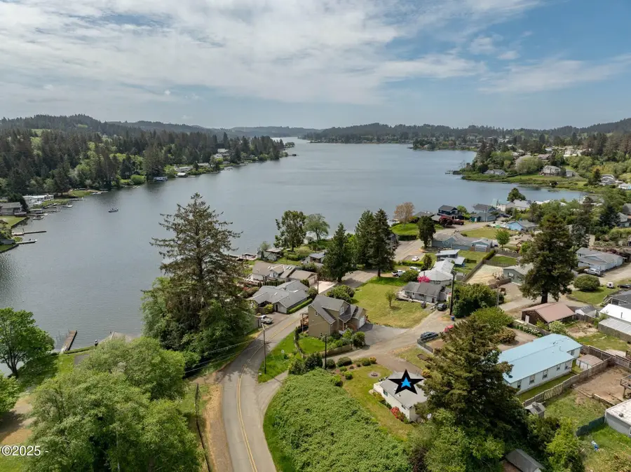 5305 NE 49th, Neotsu, OR 97364 - Image #2