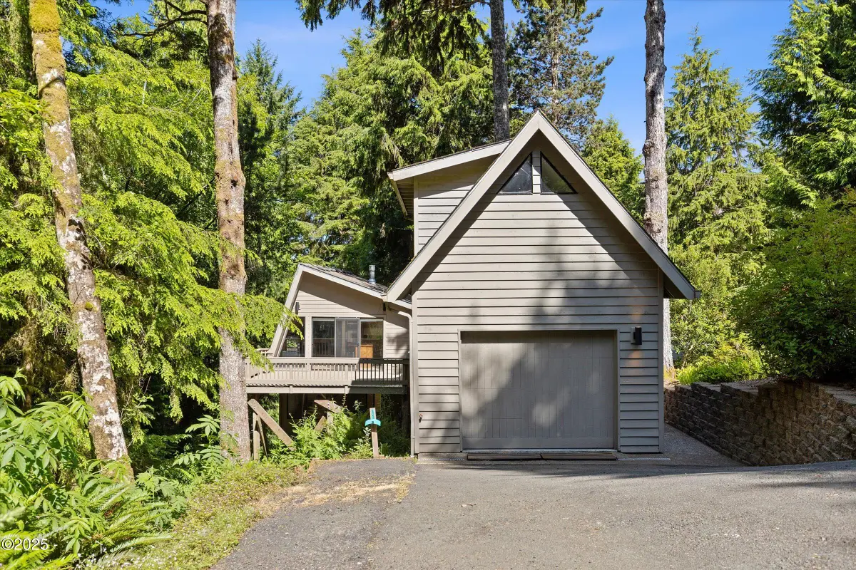 563 Fairway Drive, Gleneden Beach, OR 97388 - Image #1