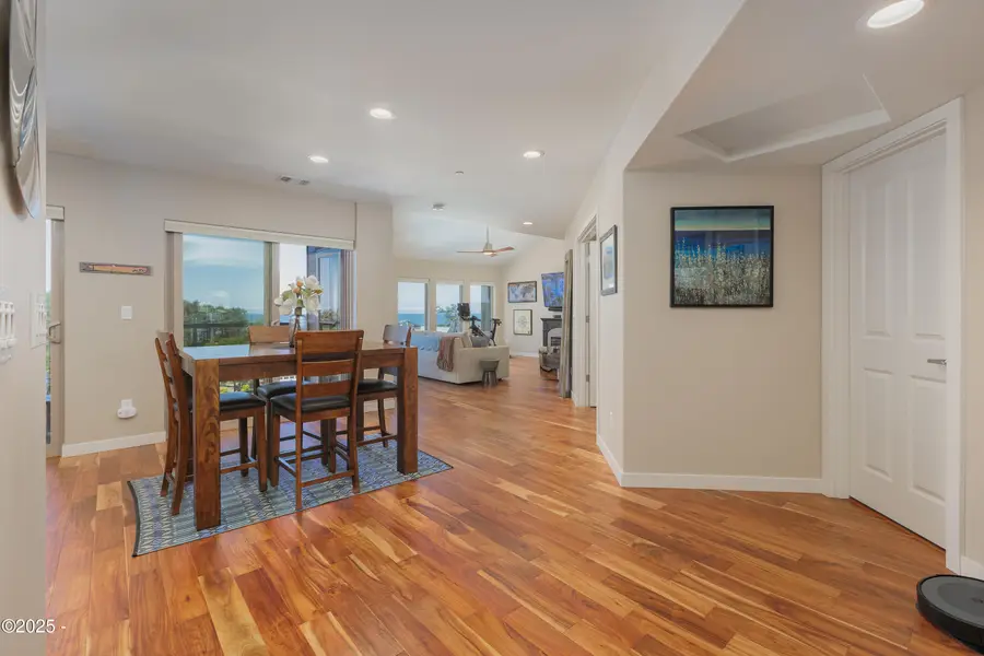 501 Center, Yachats, OR 97498 - #3