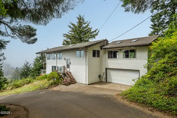 340 NE Vista Terrace, Depoe Bay, OR 97341
