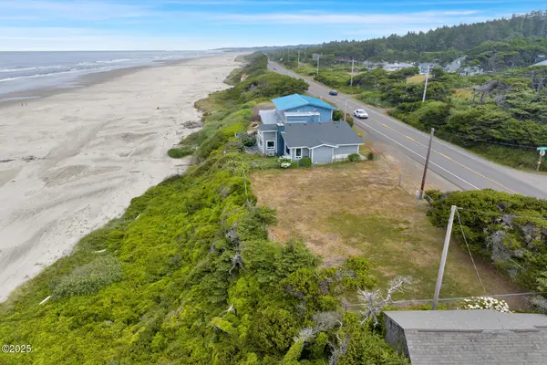 3692 SW Pacific Coast, Waldport, OR 97394