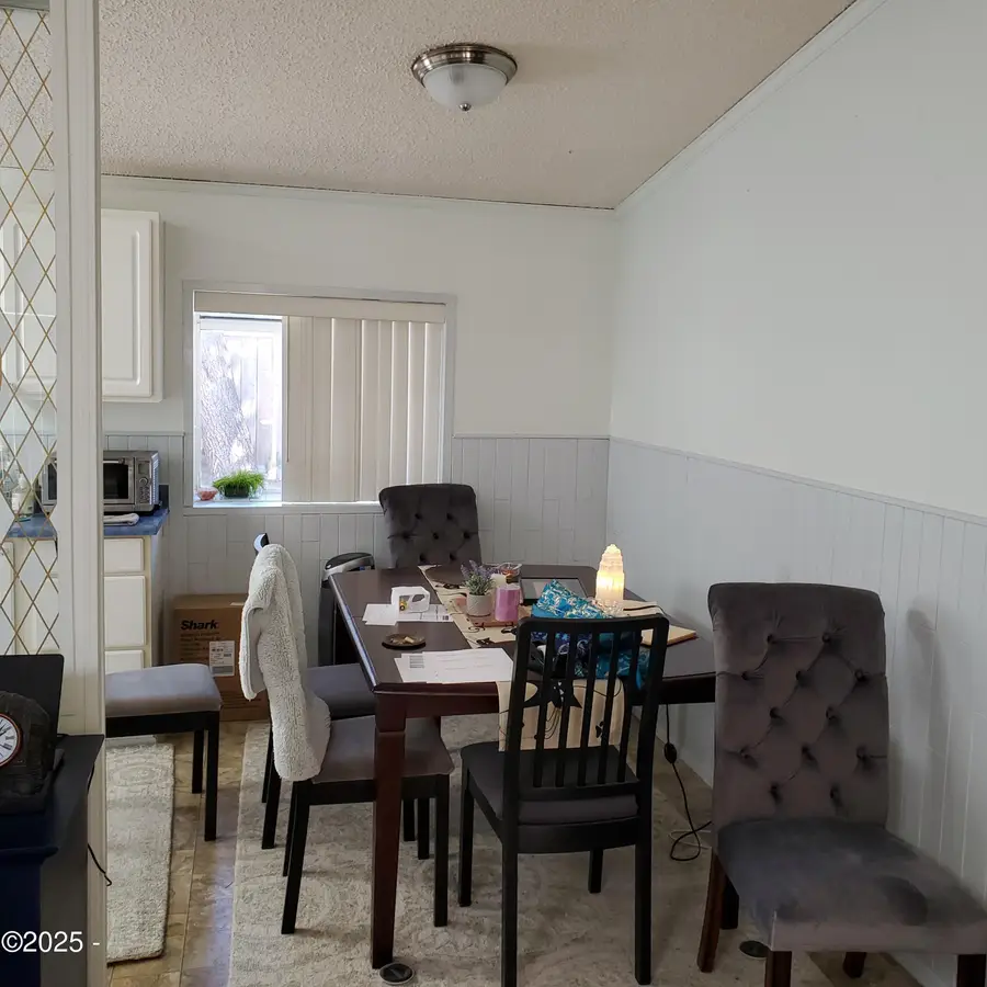 211 NE 70th, Newport, OR 97365 - Image #3