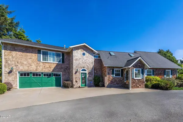 1004 SW 10th, Lincoln City, OR 97367