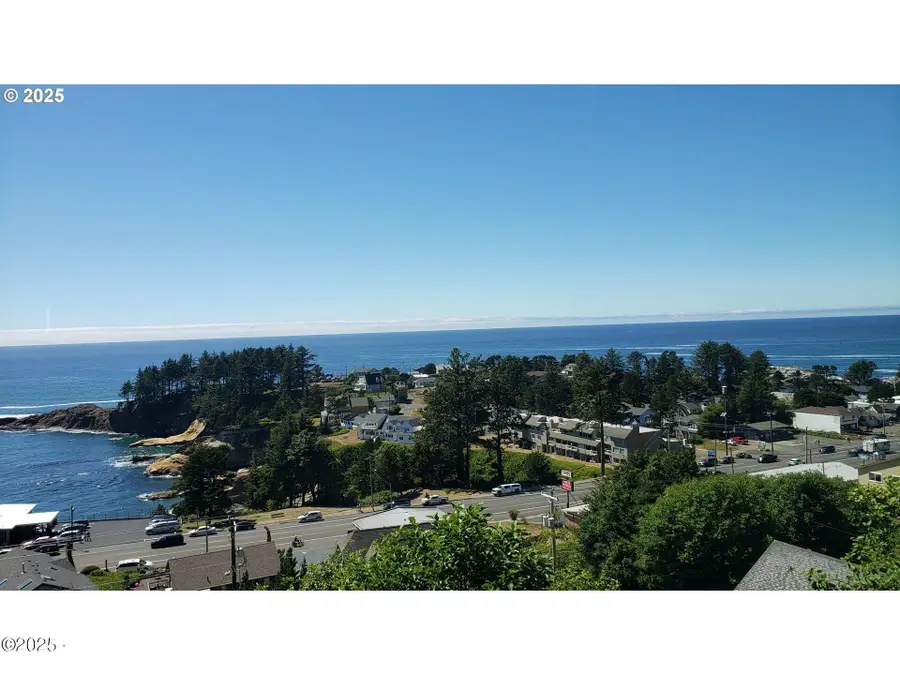 315 NE Vista Terrace, Depoe Bay, OR 97341 - Image #3
